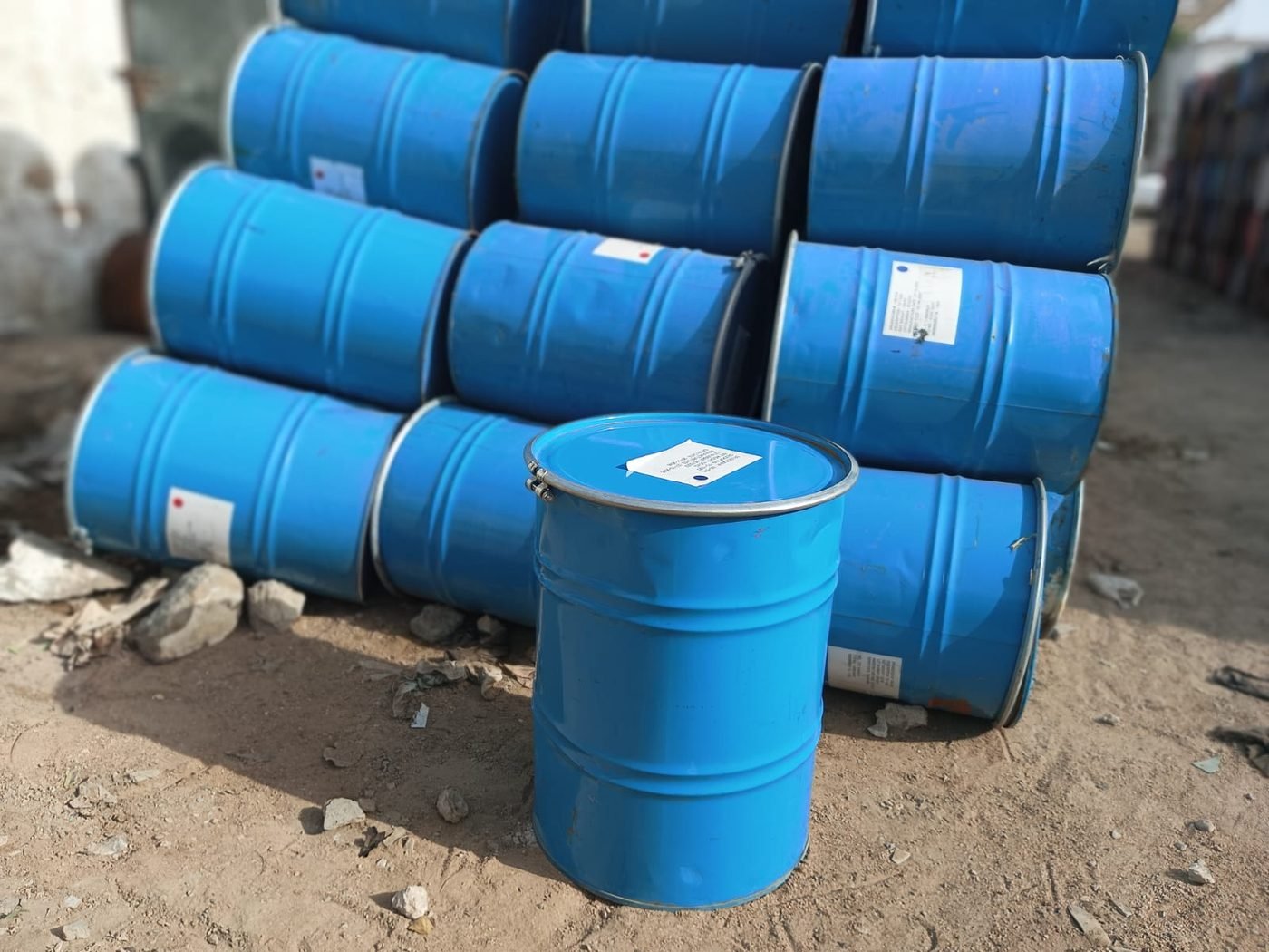 Refurbished 200 kg lacquered steel drums in Karachi — Zyema Packages